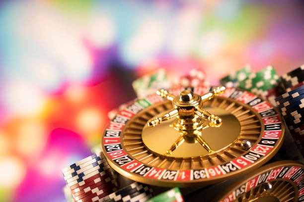 klikslots mobile app interface showing live-dealer table and payment options