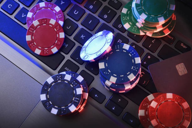 Raise or fold decision moment on klikslots Caribbean Stud with timer countdown visible
